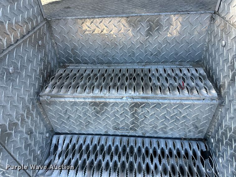 image for item DW4277 2013 Ford F750 Super Duty bucket truck