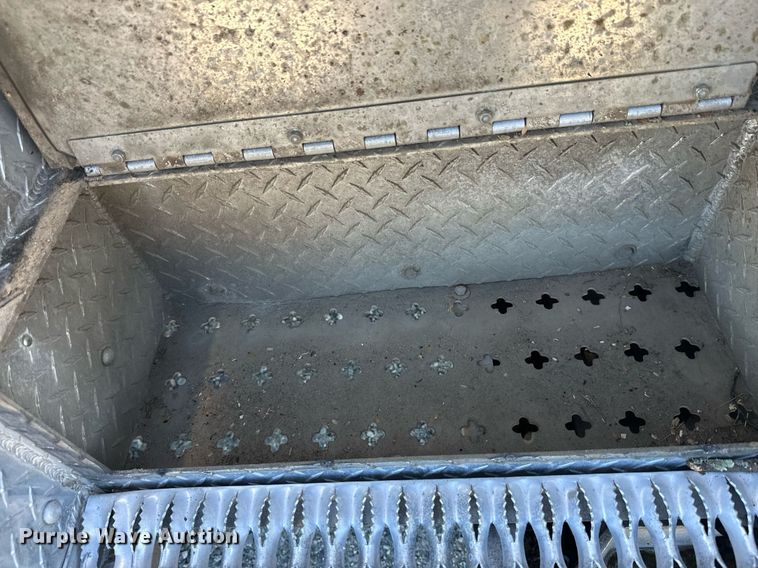 image for item DW4277 2013 Ford F750 Super Duty bucket truck