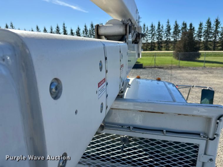 image for item DW4277 2013 Ford F750 Super Duty bucket truck