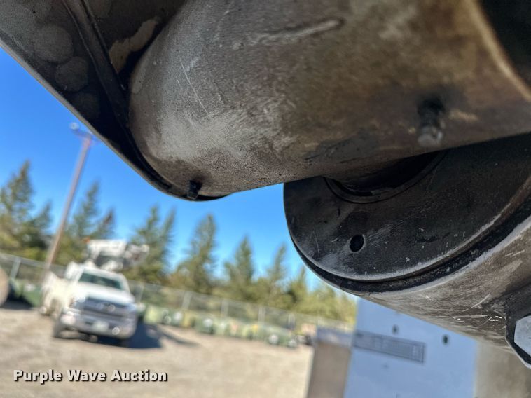 image for item DW4277 2013 Ford F750 Super Duty bucket truck