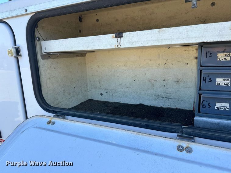 image for item DW4277 2013 Ford F750 Super Duty bucket truck