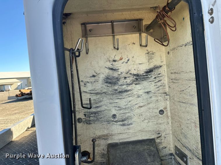 image for item DW4277 2013 Ford F750 Super Duty bucket truck