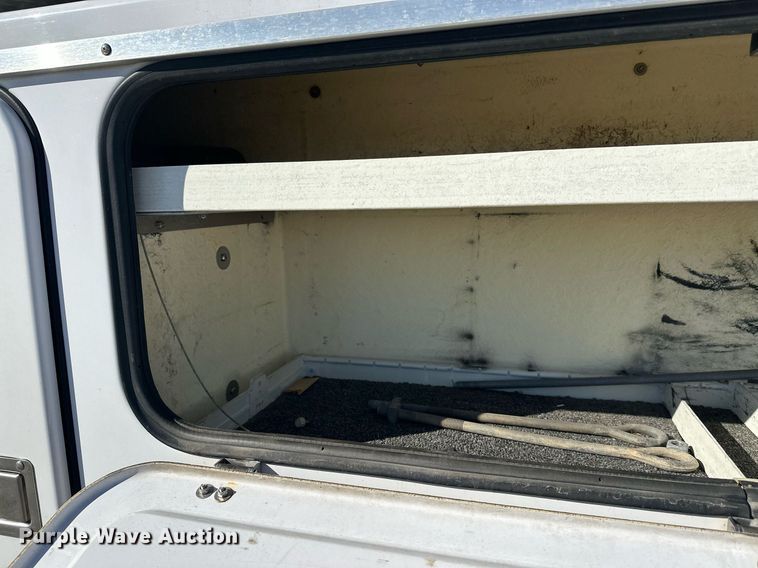 image for item DW4277 2013 Ford F750 Super Duty bucket truck