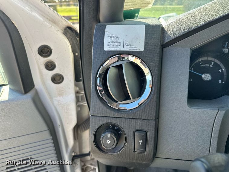 image for item DW4277 2013 Ford F750 Super Duty bucket truck