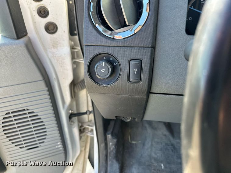 image for item DW4277 2013 Ford F750 Super Duty bucket truck