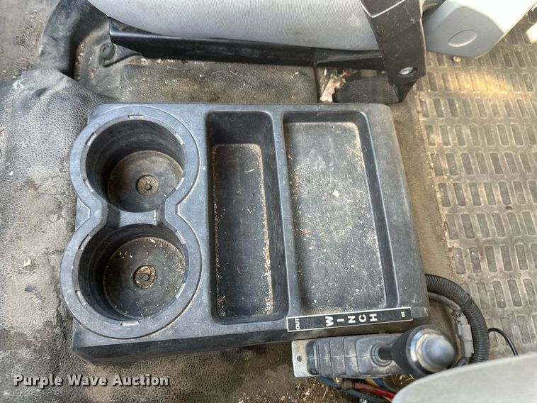 image for item DW4277 2013 Ford F750 Super Duty bucket truck