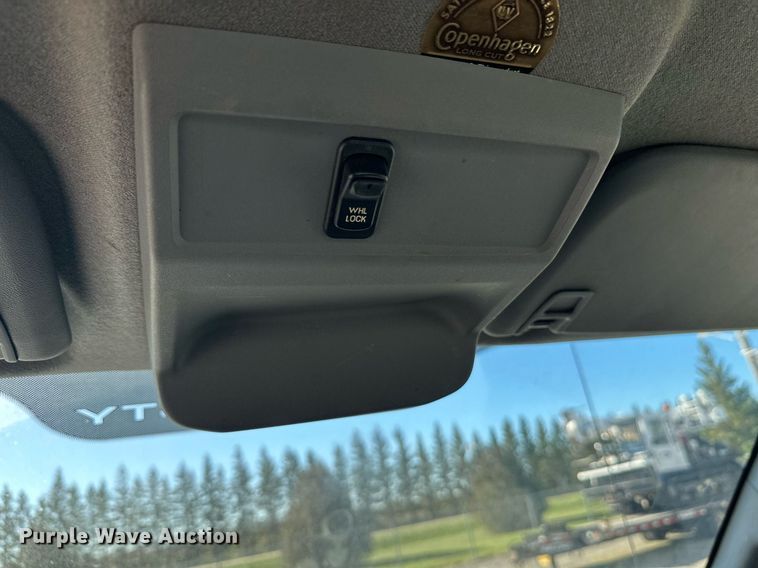 image for item DW4277 2013 Ford F750 Super Duty bucket truck