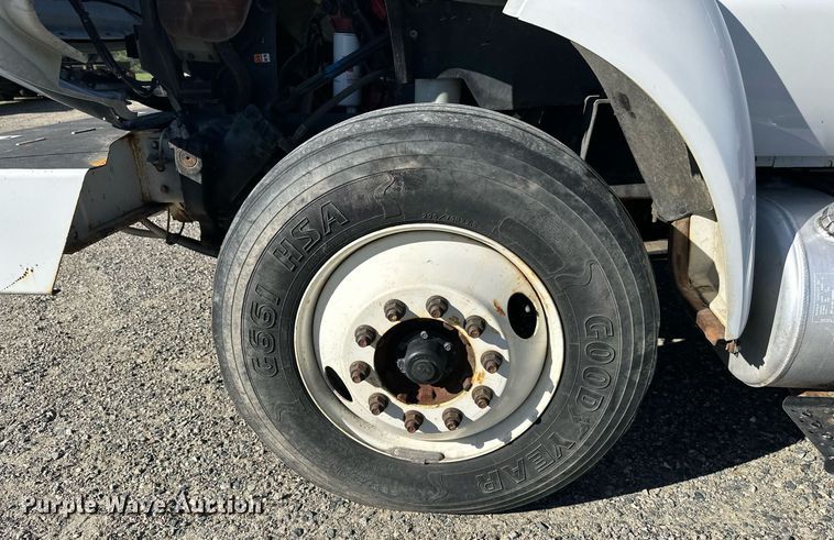 image for item DW4277 2013 Ford F750 Super Duty bucket truck