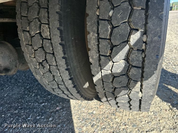 image for item DW4277 2013 Ford F750 Super Duty bucket truck