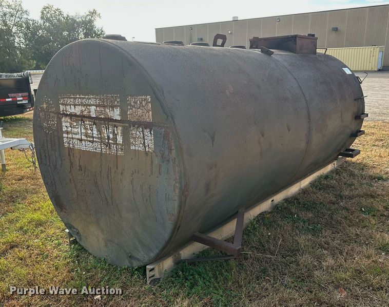 image for item DW4279 Water tank bed