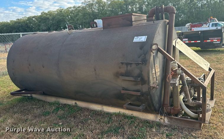 image for item DW4279 Water tank bed