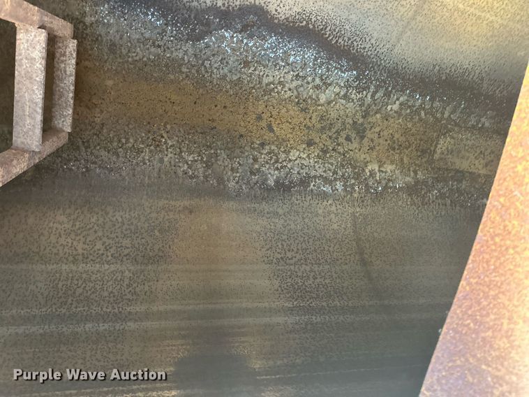 image for item DW4279 Water tank bed