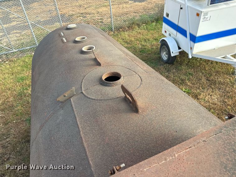 image for item DW4279 Water tank bed