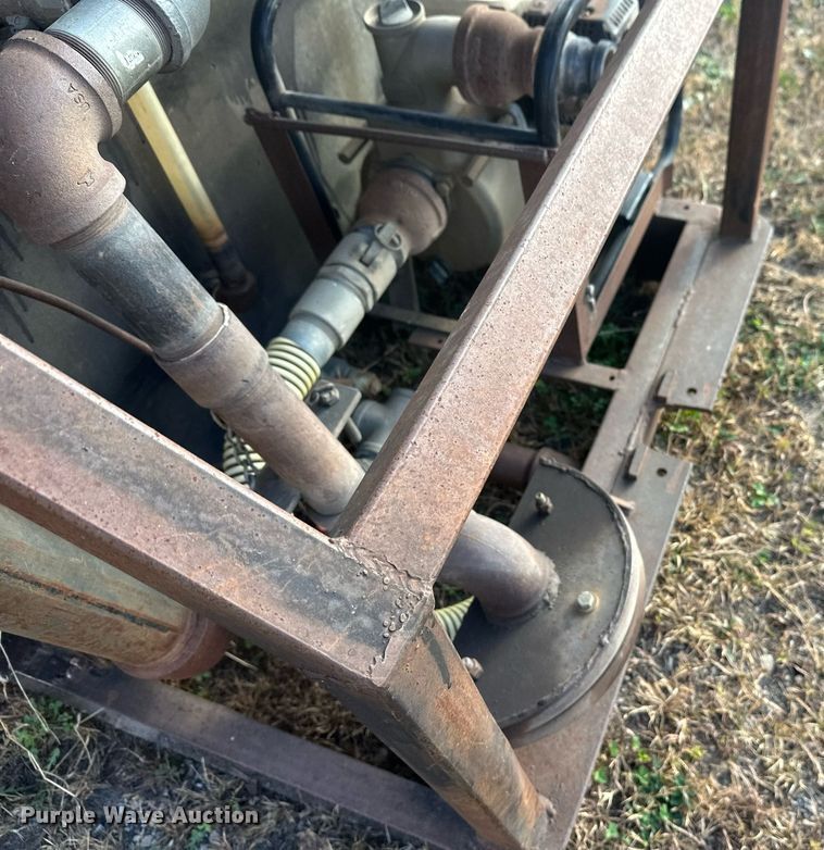 image for item DW4279 Water tank bed