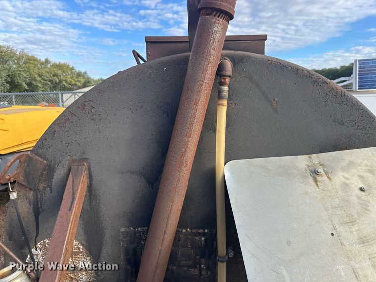 image for item DW4279 Water tank bed