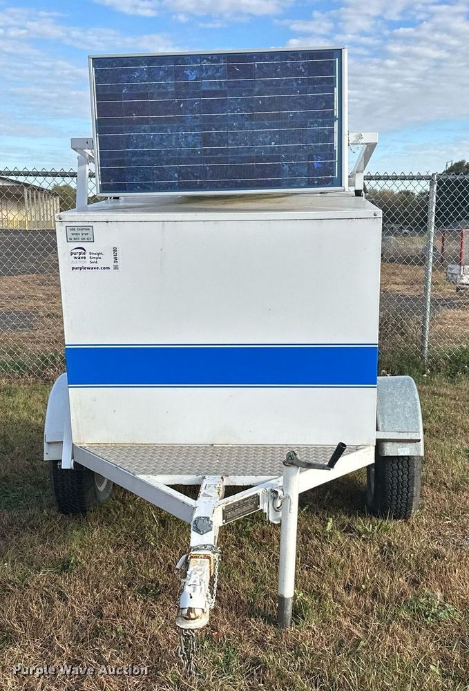 image for item DW4280 2002 Kustom Signals Smart Radar speed sign trailer