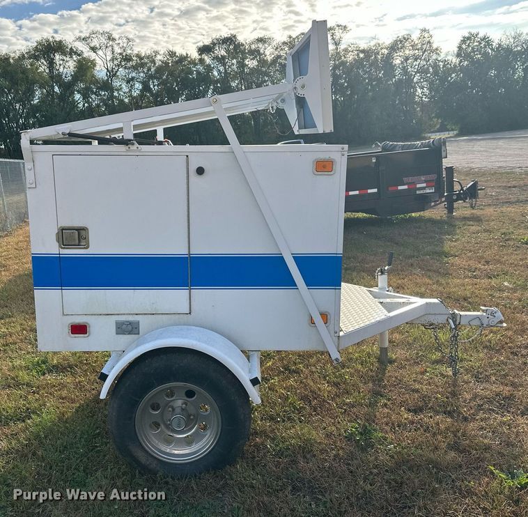 image for item DW4280 2002 Kustom Signals Smart Radar speed sign trailer