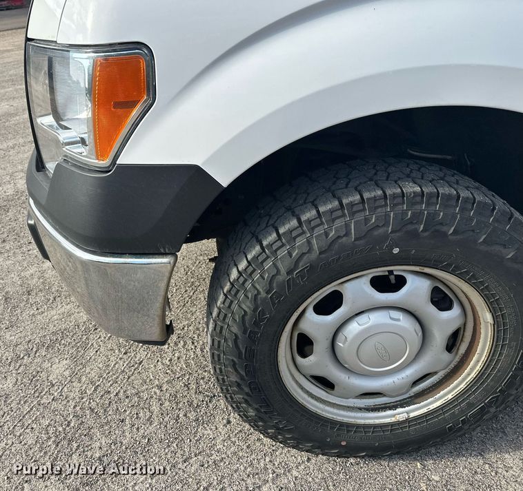 image for item DW4282 2013 Ford F150 SuperCab pickup truck