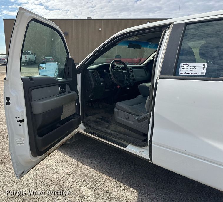 image for item DW4282 2013 Ford F150 SuperCab pickup truck