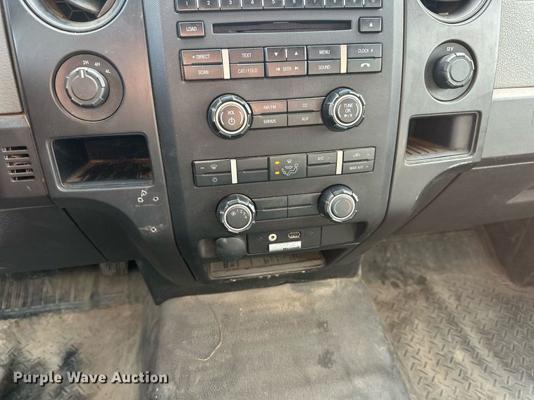 image for item DW4282 2013 Ford F150 SuperCab pickup truck