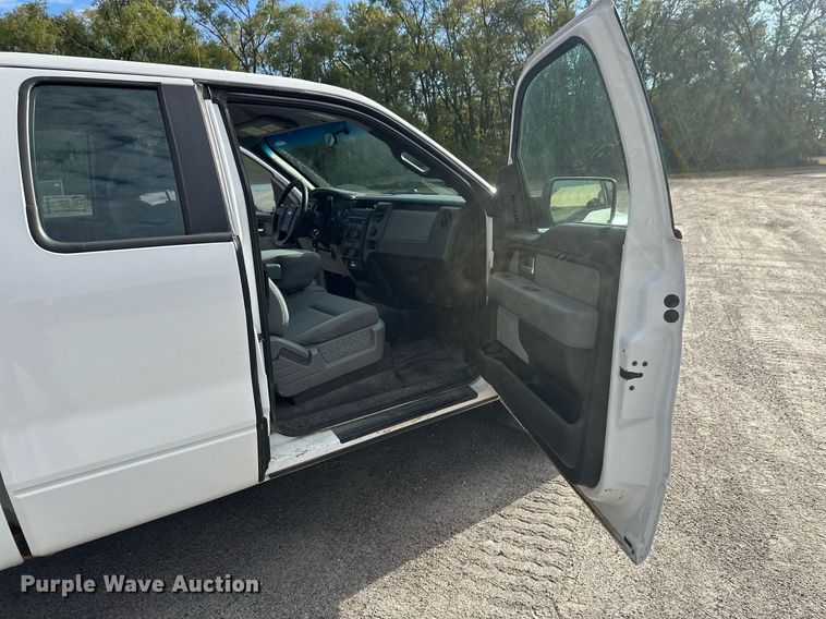 image for item DW4282 2013 Ford F150 SuperCab pickup truck