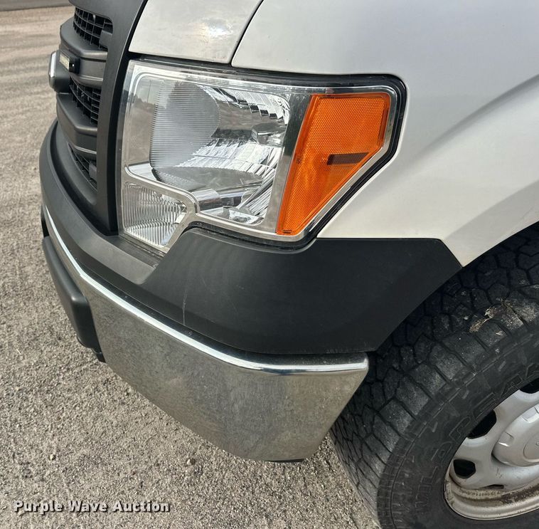 image for item DW4283 2013 Ford F150 SuperCab pickup truck