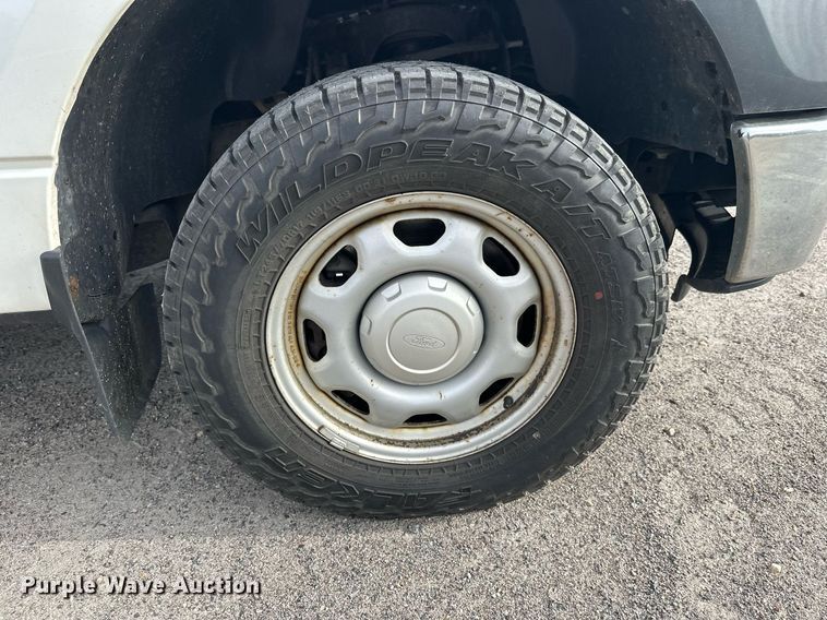 image for item DW4283 2013 Ford F150 SuperCab pickup truck