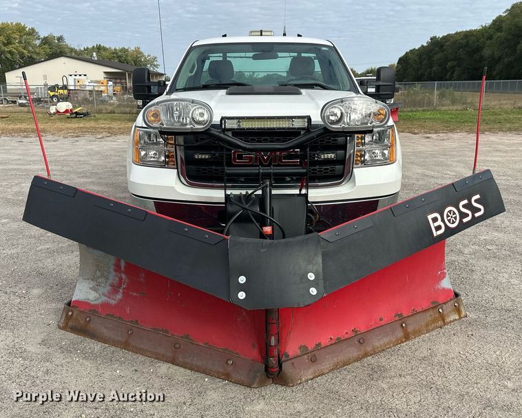 image for item DW4284 2013 GMC Sierra 3500HD pickup truck