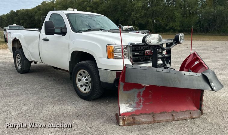image for item DW4284 2013 GMC Sierra 3500HD pickup truck