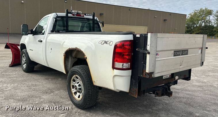 image for item DW4284 2013 GMC Sierra 3500HD pickup truck