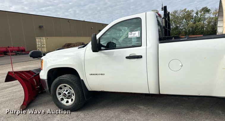 image for item DW4284 2013 GMC Sierra 3500HD pickup truck