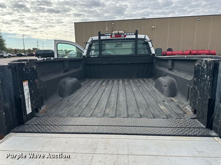 image for item DW4284 2013 GMC Sierra 3500HD pickup truck