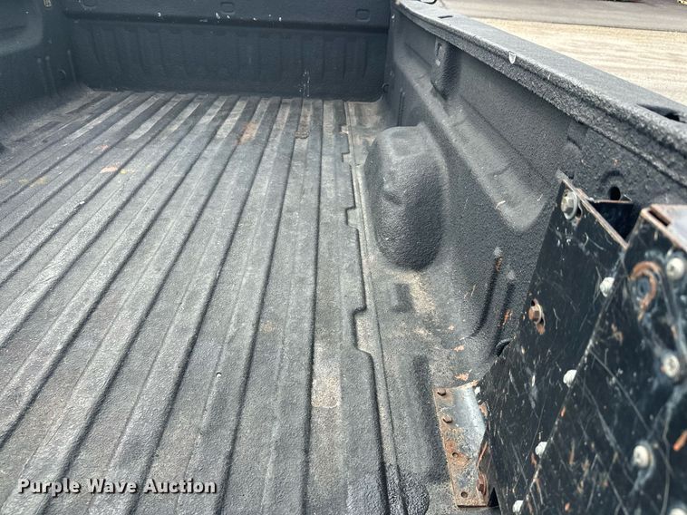 image for item DW4284 2013 GMC Sierra 3500HD pickup truck