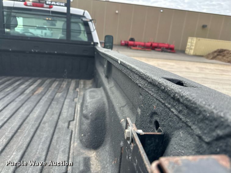 image for item DW4284 2013 GMC Sierra 3500HD pickup truck