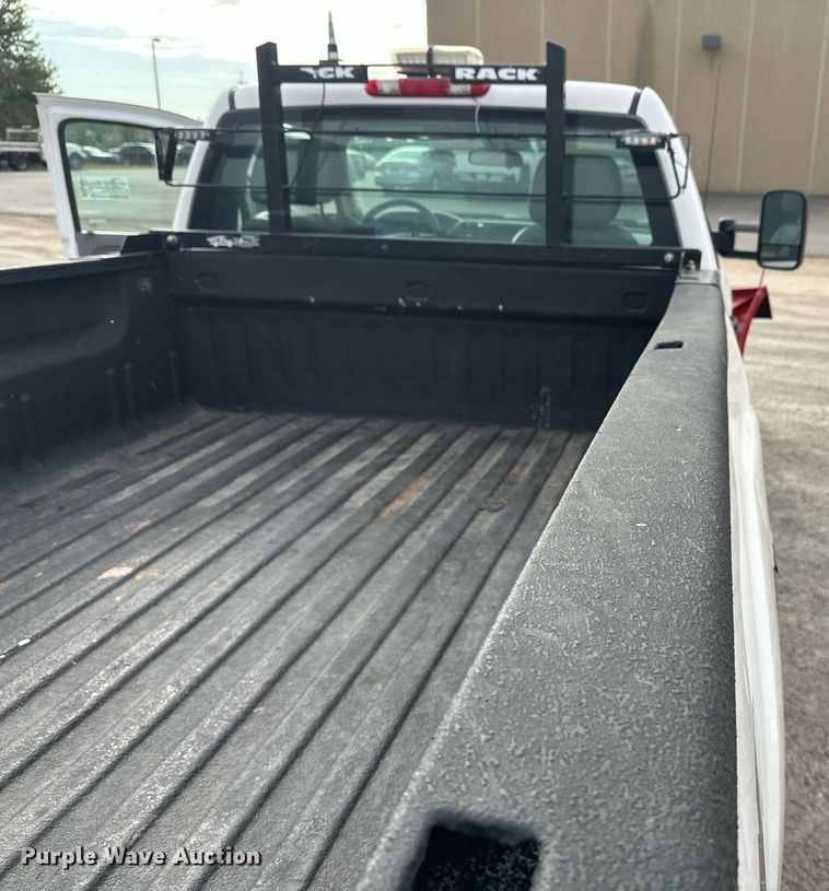 image for item DW4284 2013 GMC Sierra 3500HD pickup truck