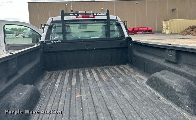 image for item DW4284 2013 GMC Sierra 3500HD pickup truck