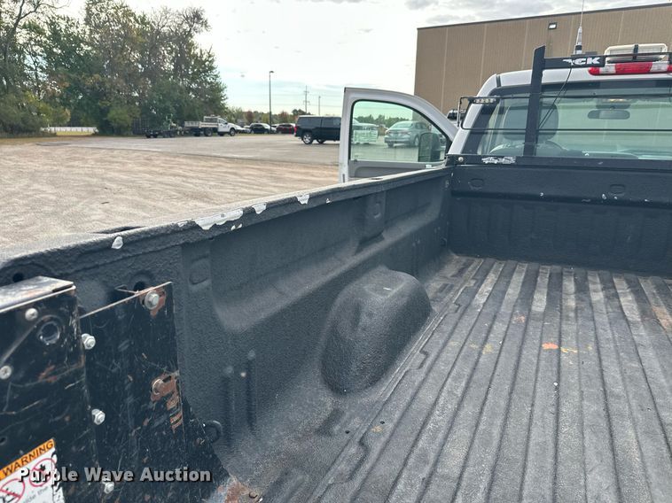 image for item DW4284 2013 GMC Sierra 3500HD pickup truck