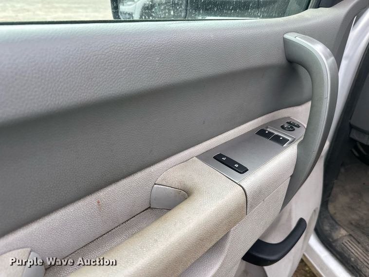 image for item DW4284 2013 GMC Sierra 3500HD pickup truck