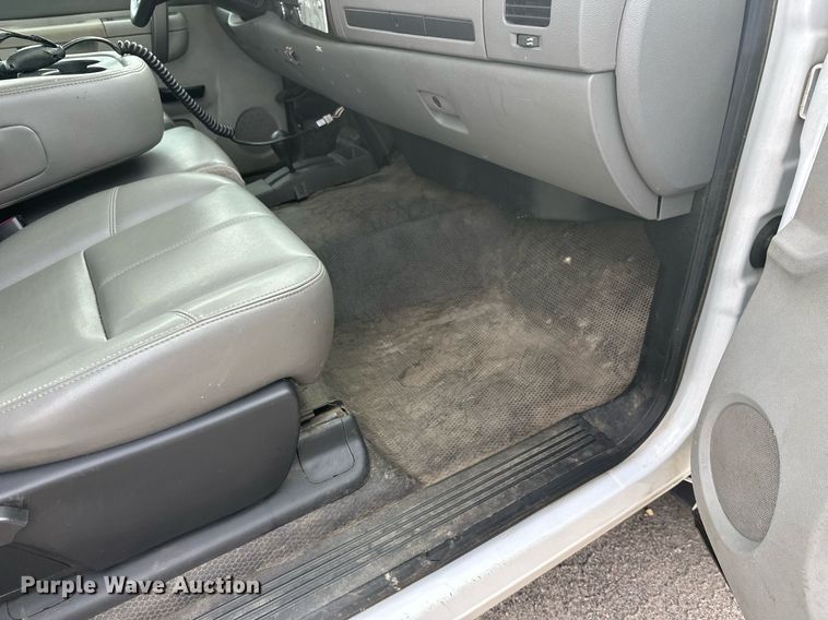 image for item DW4284 2013 GMC Sierra 3500HD pickup truck