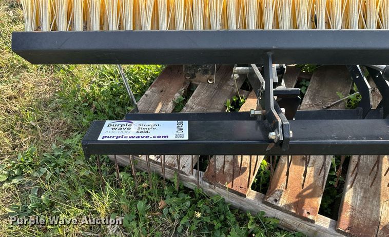 image for item DW4287 Rahn Groomer brush attachment