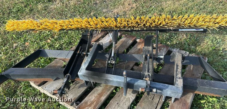 image for item DW4287 Rahn Groomer brush attachment