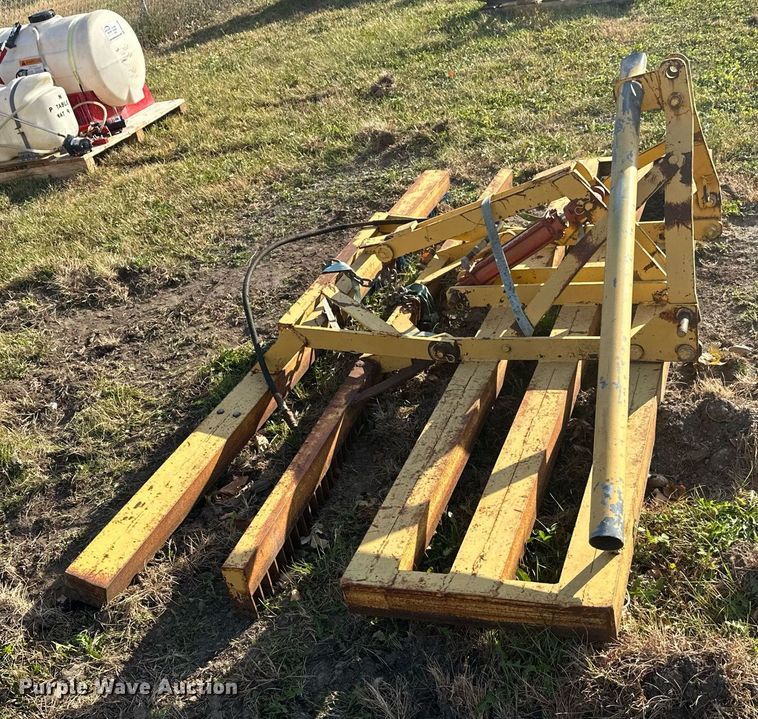 image for item DW4289 8' W field groomer