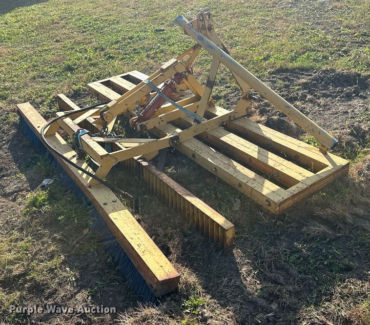 image for item DW4289 8' W field groomer