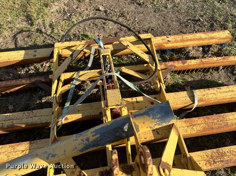 image for item DW4289 8' W field groomer