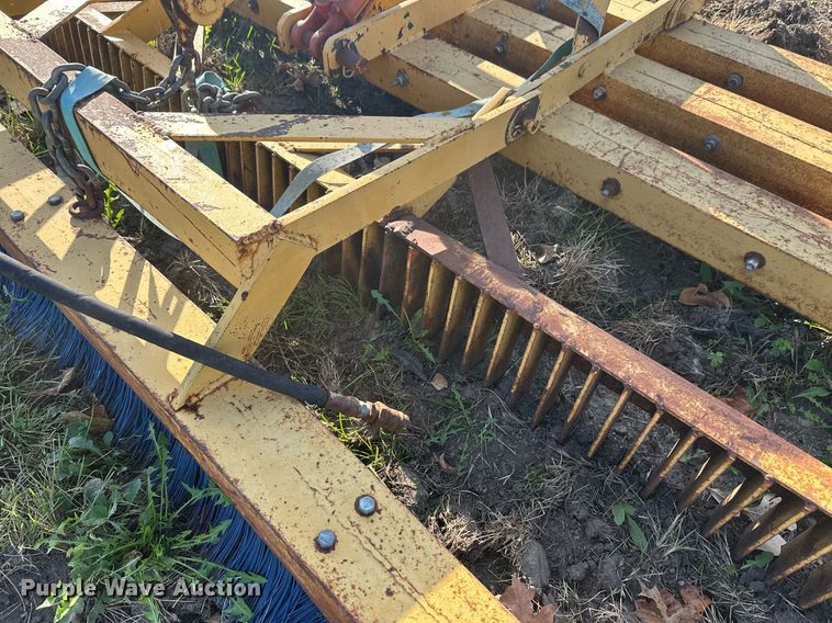 image for item DW4289 8' W field groomer