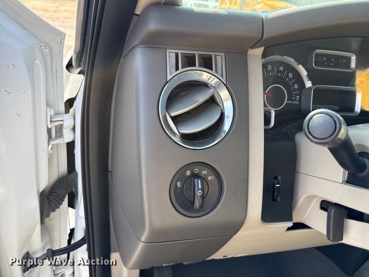 image for item DX5777 2009 Ford Expedition XLT SUV