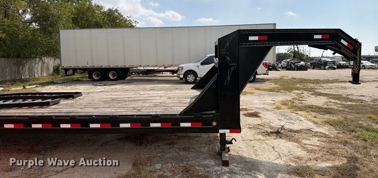 image for item DX5862 2018 Load Trail equipment trailer