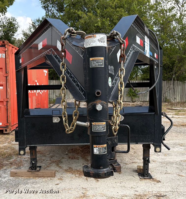 image for item DX5862 2018 Load Trail equipment trailer