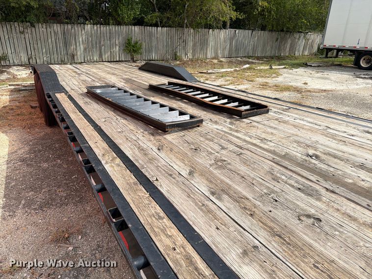 image for item DX5862 2018 Load Trail equipment trailer