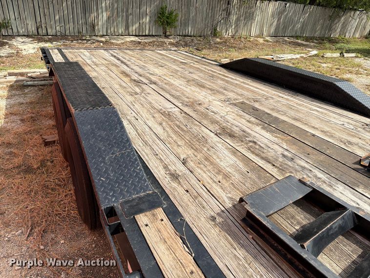 image for item DX5862 2018 Load Trail equipment trailer